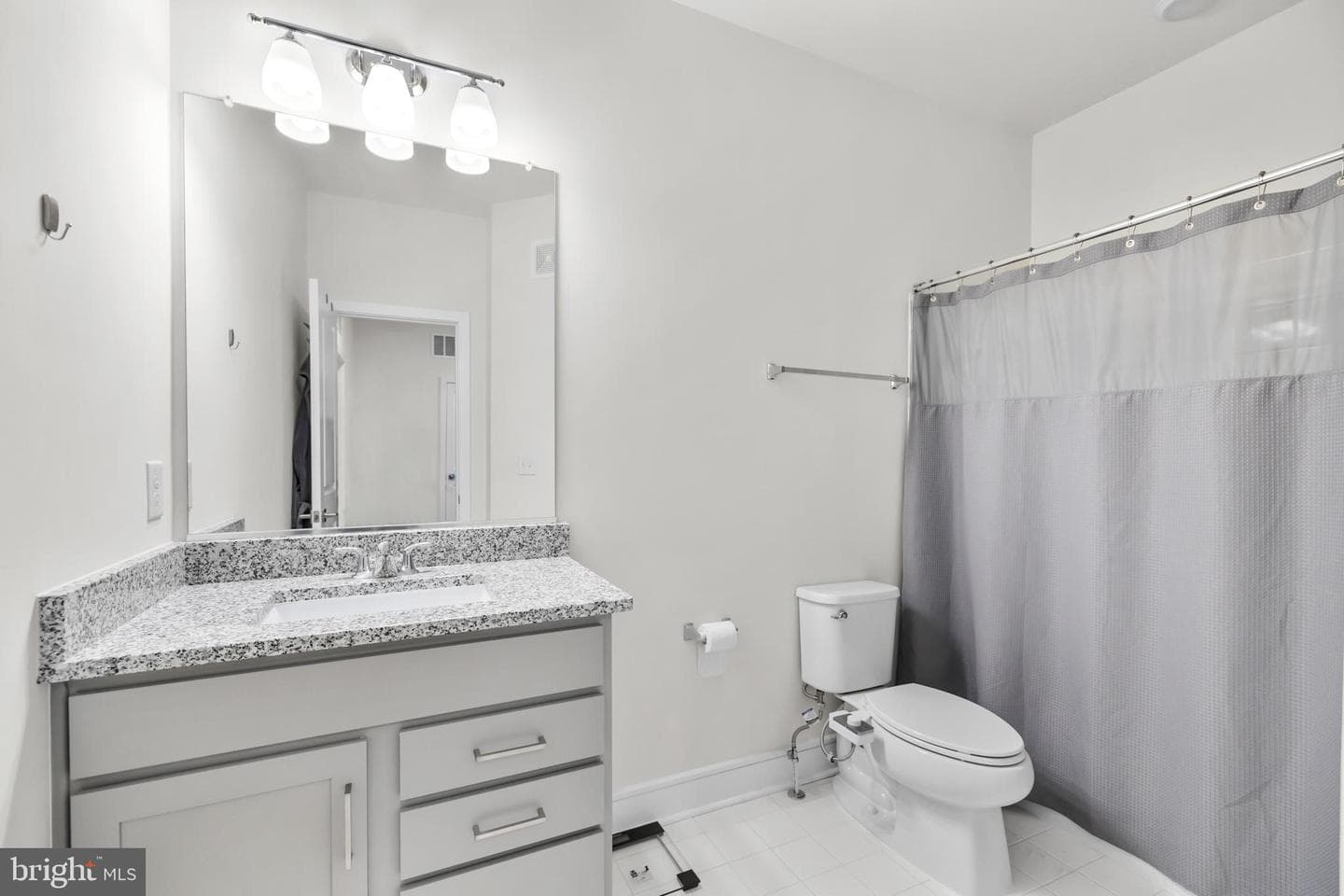 43255 Farringdon Square photo 29