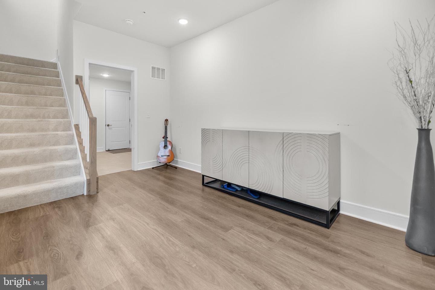 43255 Farringdon Square photo 7