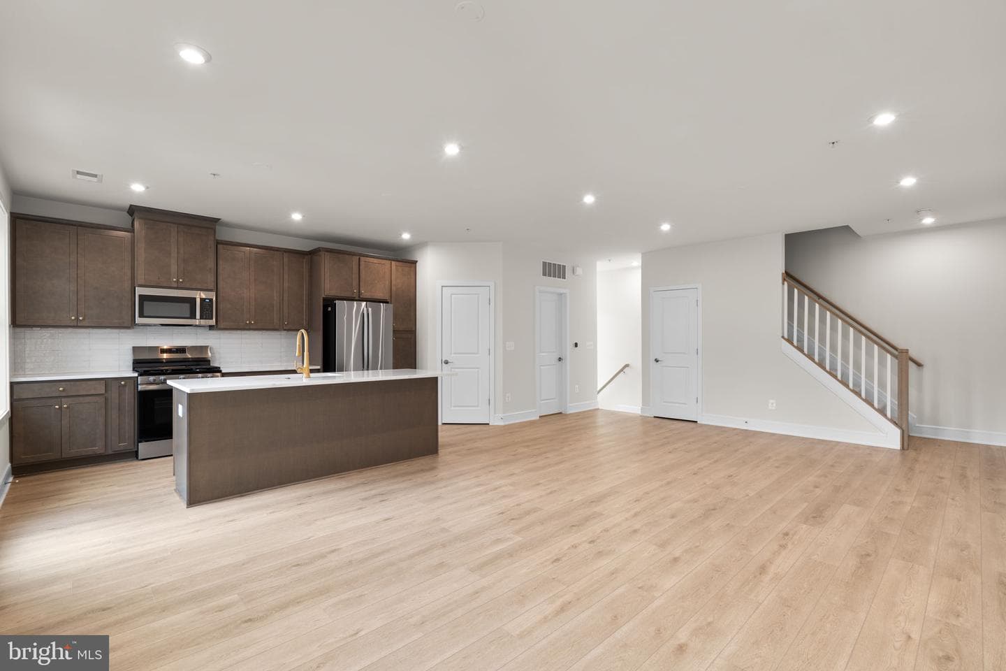 43305 Farringdon Square photo 13