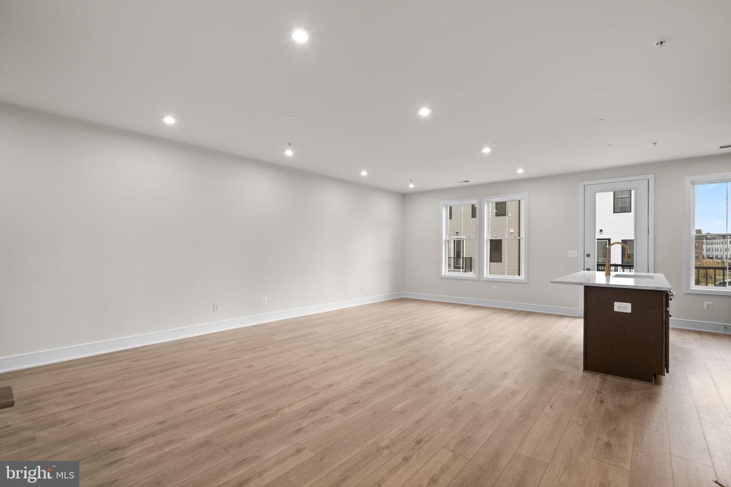 43305 Farringdon Square photo 14