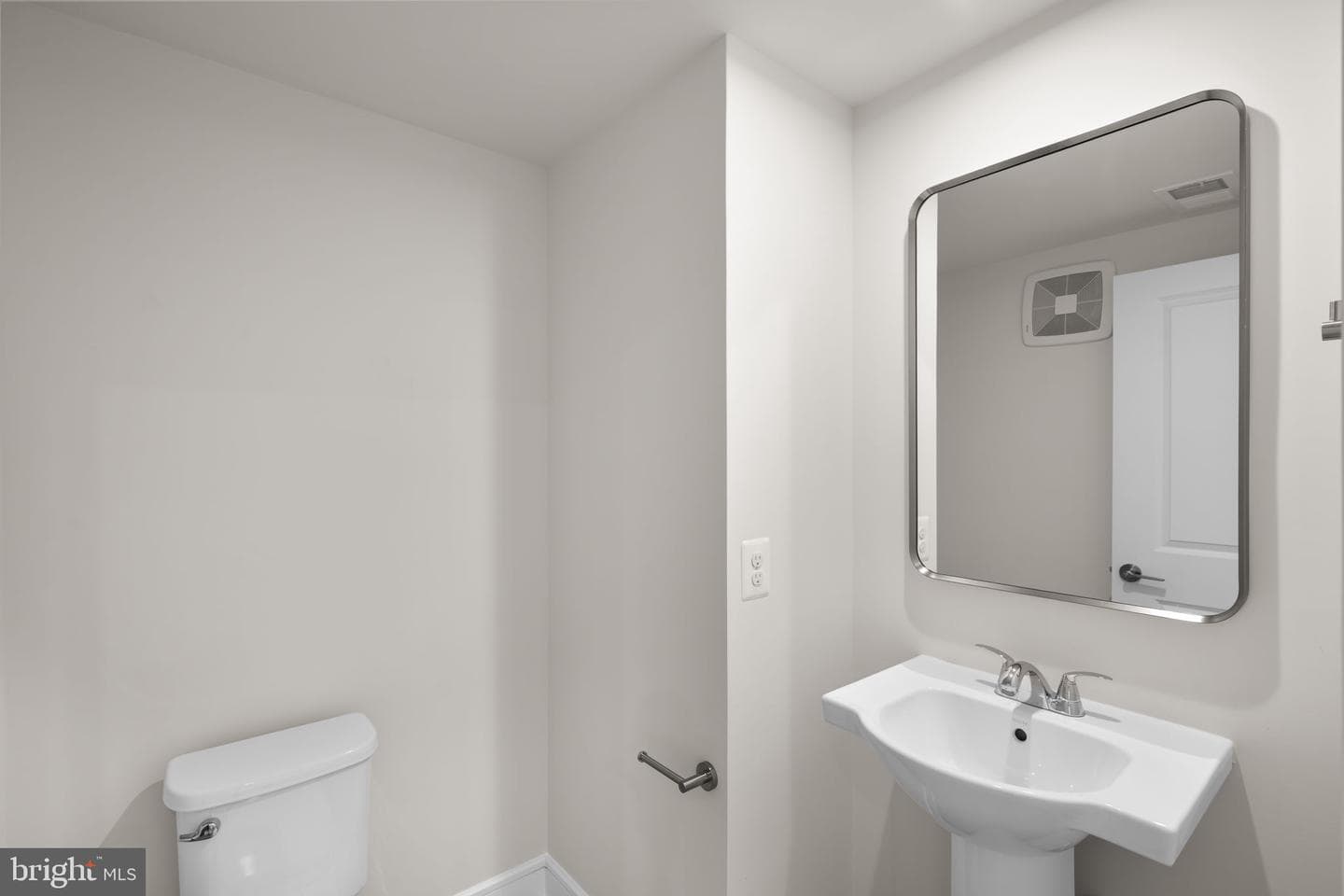 43305 Farringdon Square photo 15