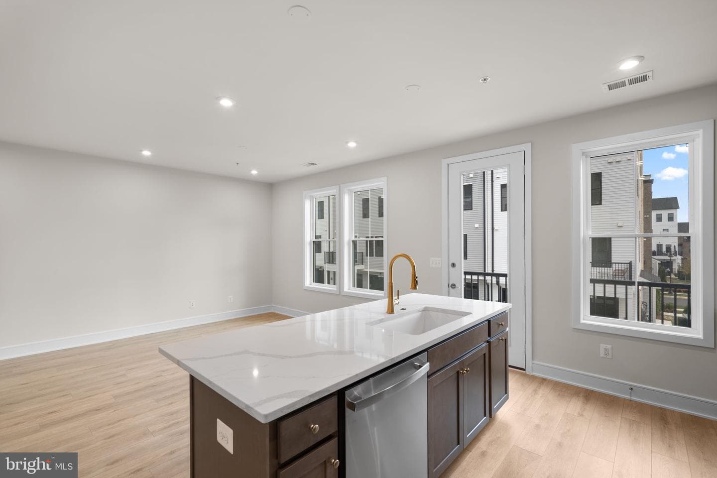 43305 Farringdon Square photo 9