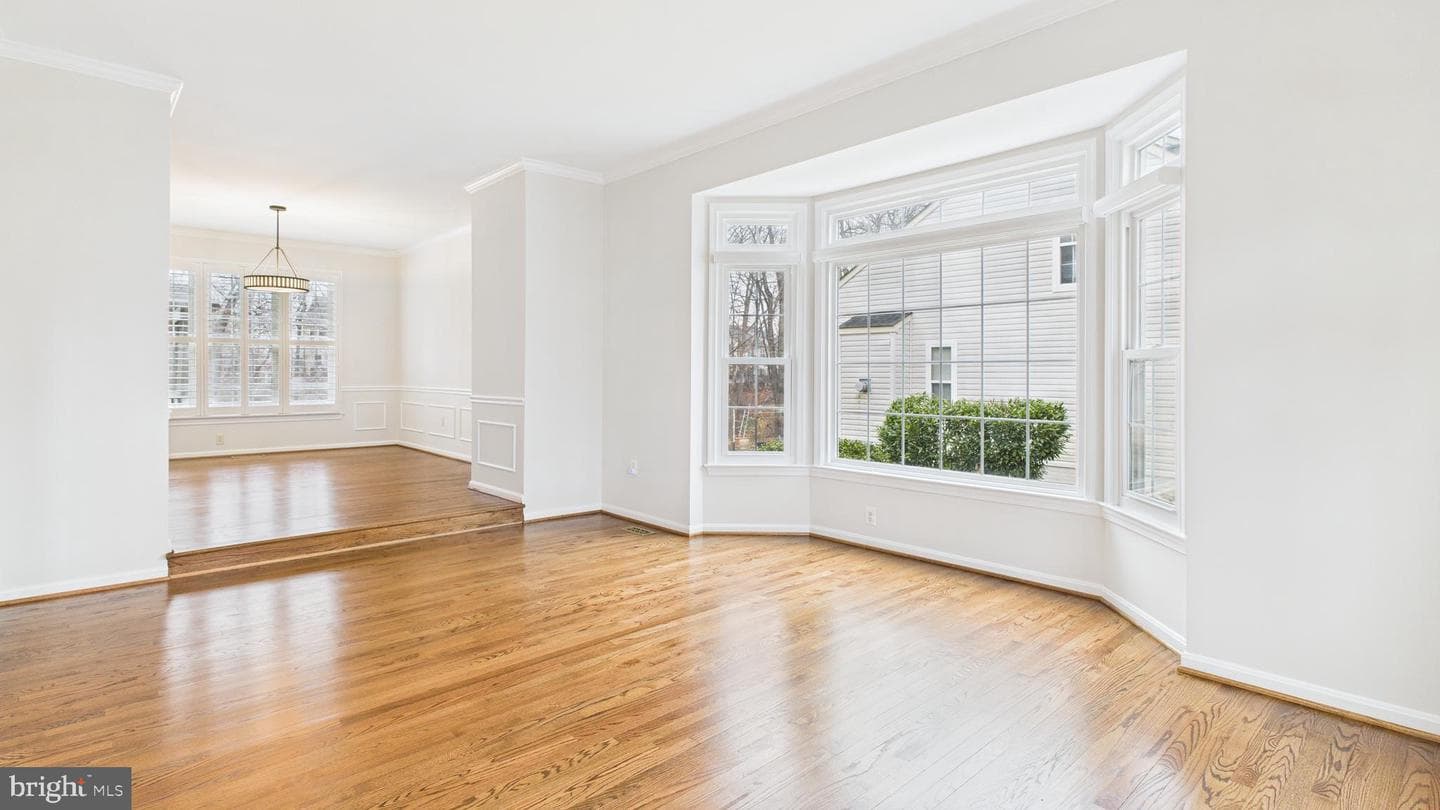 43128 Fling Court photo 9