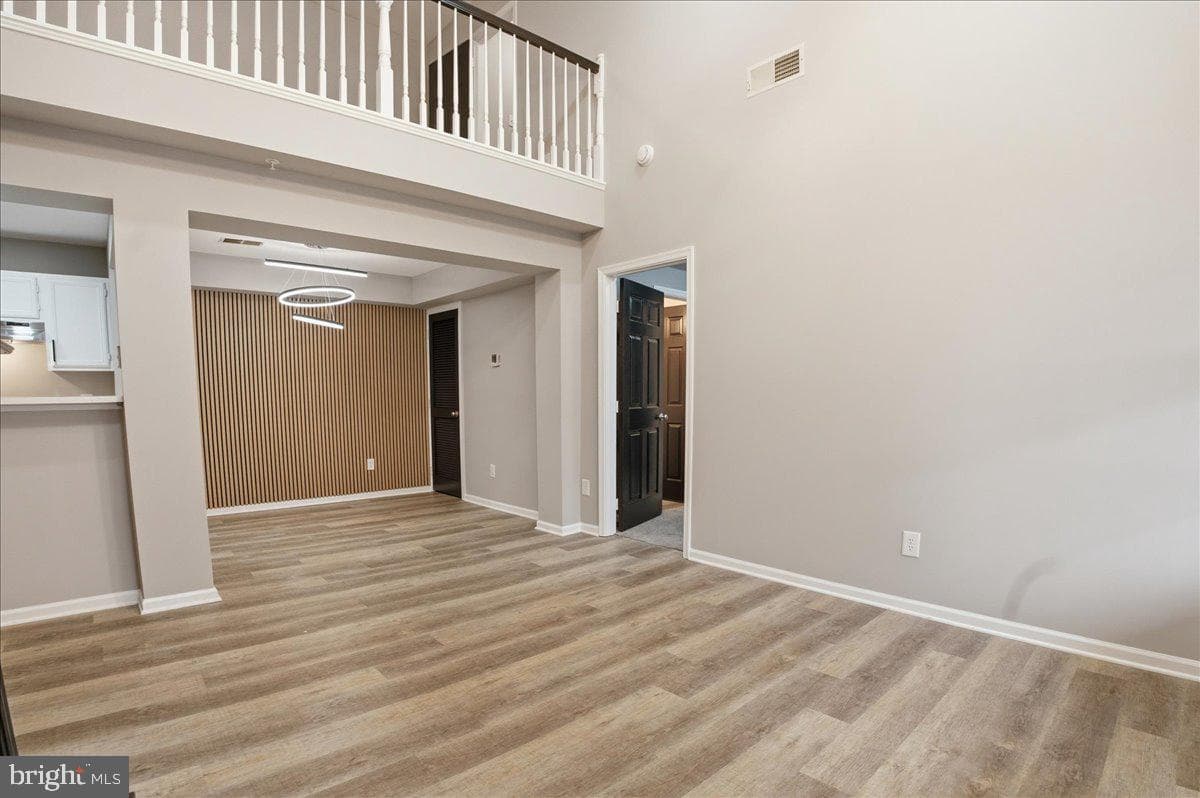 20419 Riverbend Square #301 photo 12