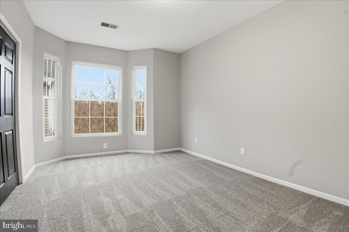 20419 Riverbend Square #301 photo 13