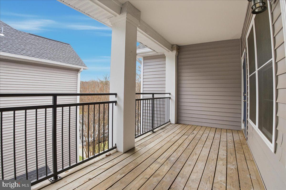 20419 Riverbend Square #301 photo 21