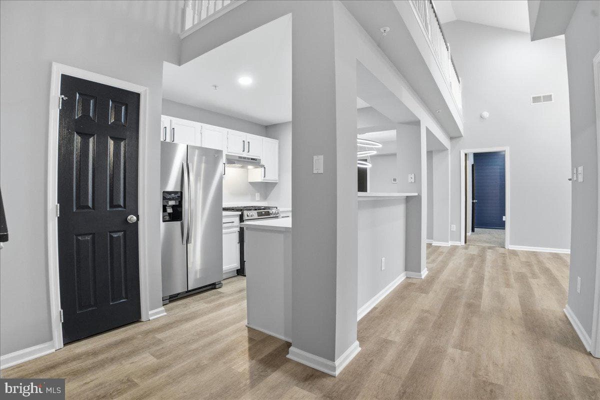 20419 Riverbend Square #301 photo 9