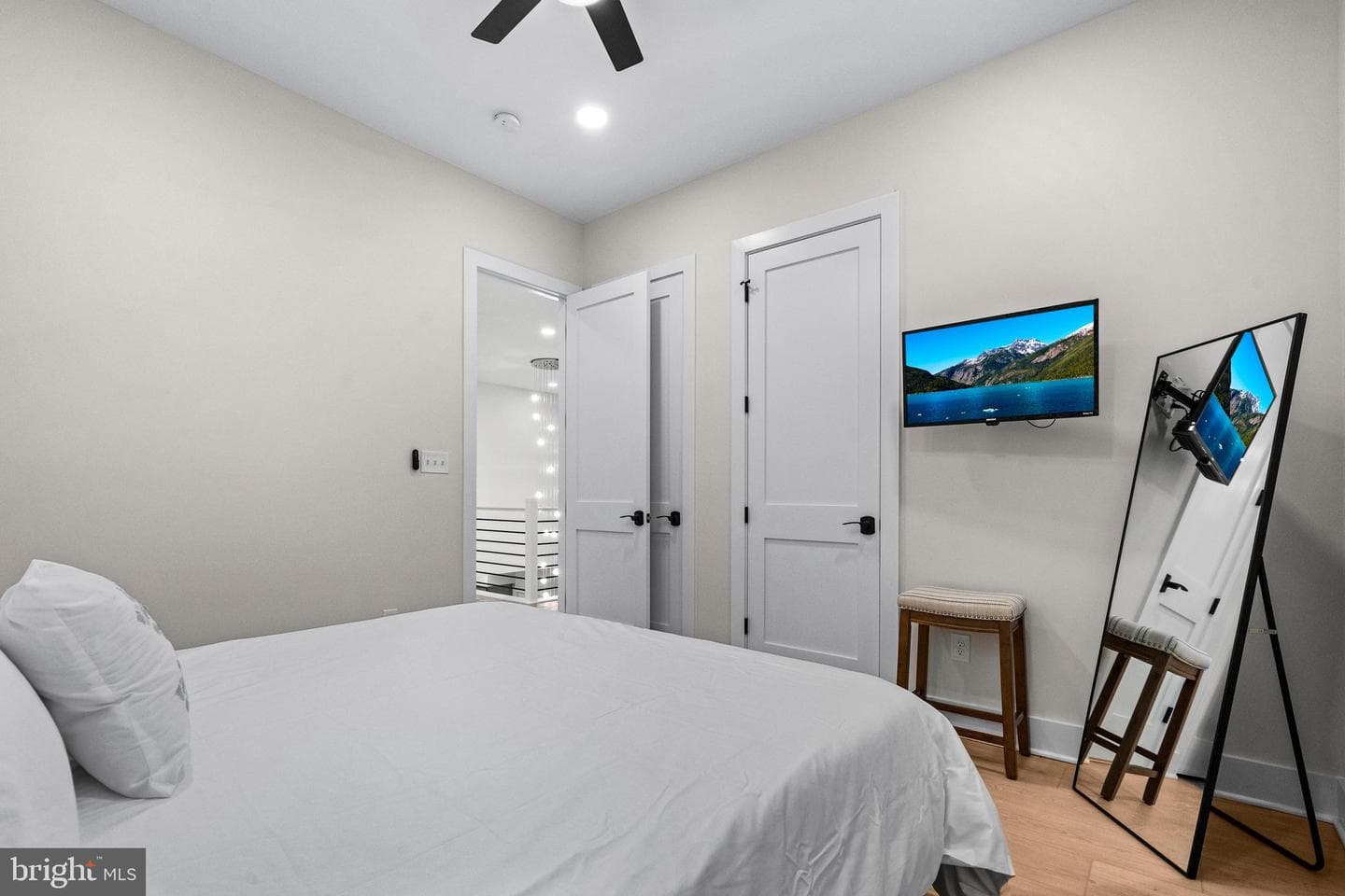 13543 Hanging Rock Lane photo 19