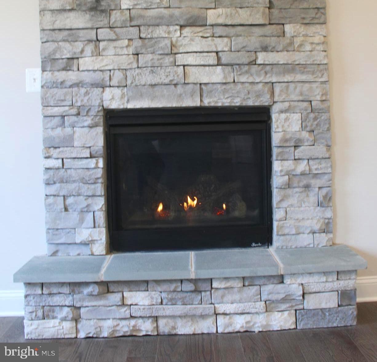 40 N Berlin Pike photo 14