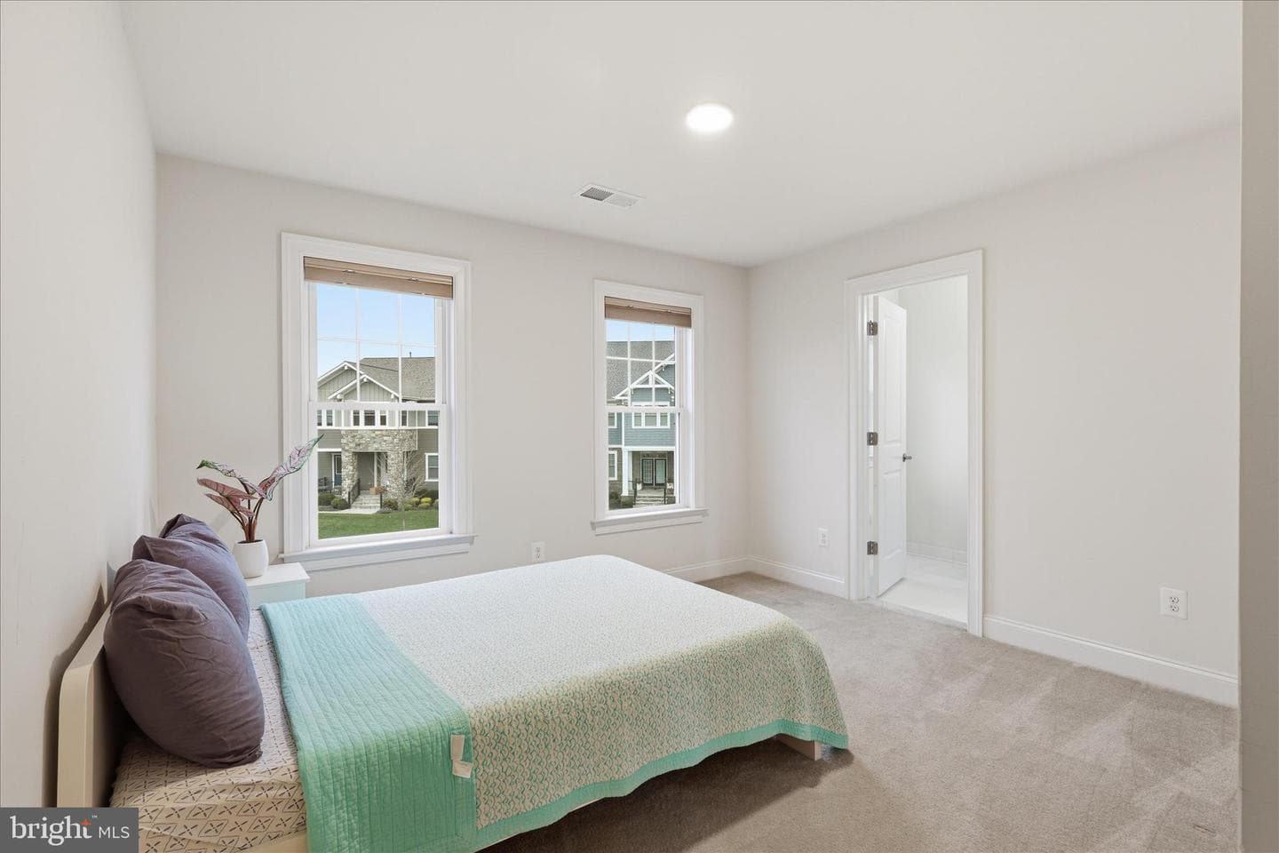 23698 Heather Mews Drive photo 37