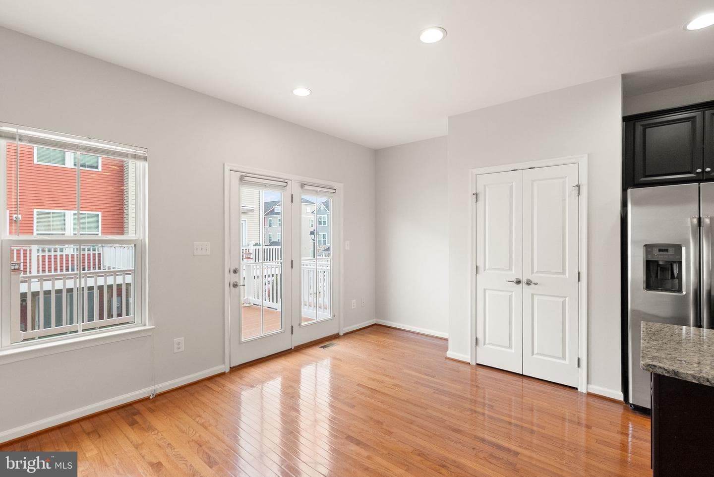 41688 Mcmonagle Square photo 27
