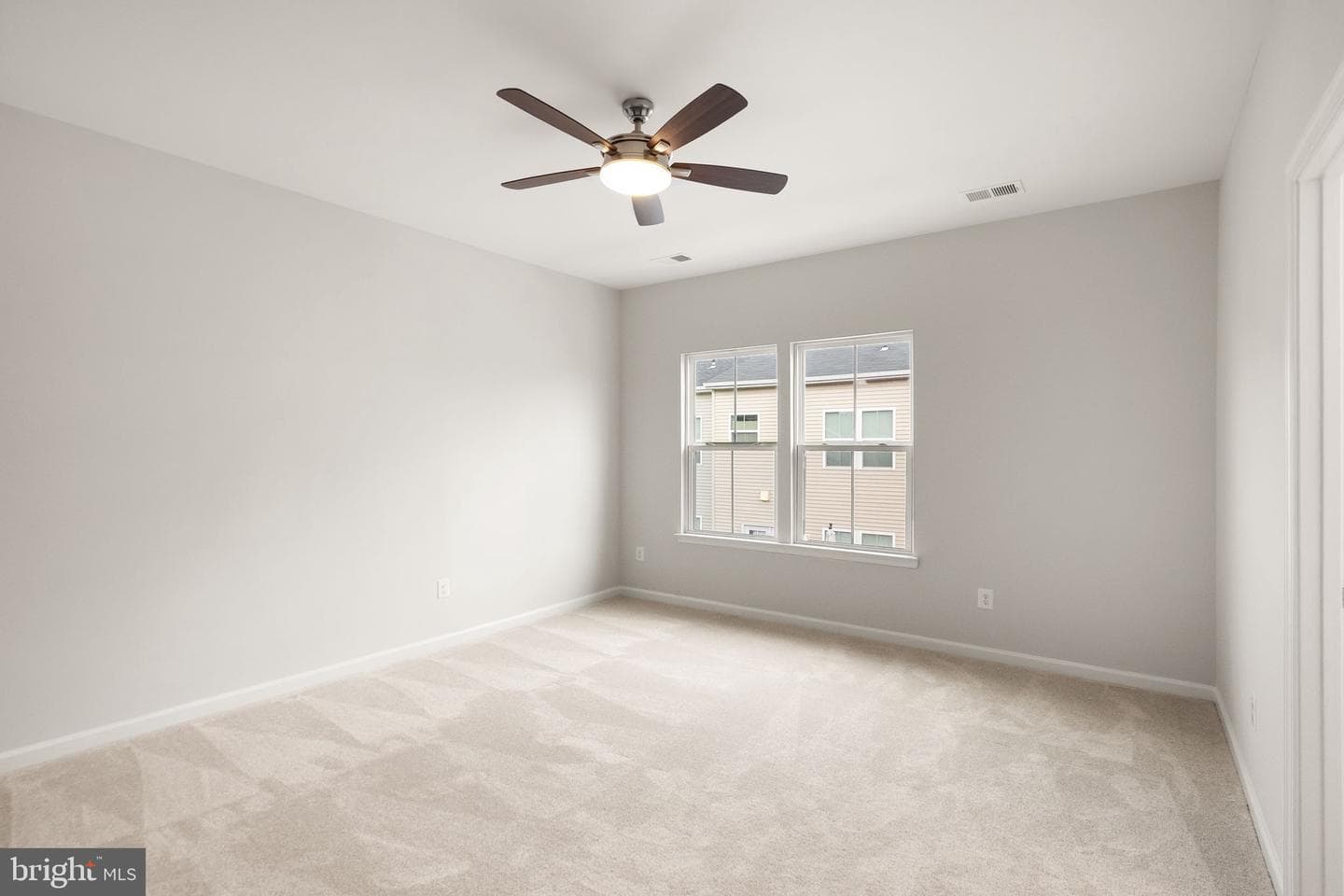 41688 Mcmonagle Square photo 38