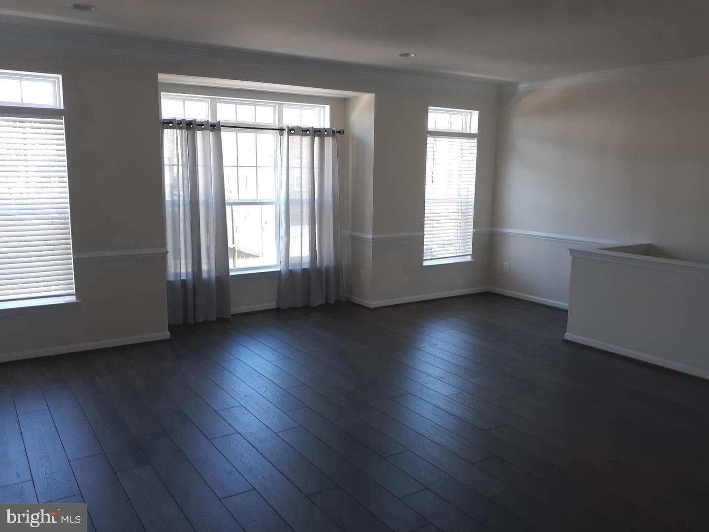 220 Apsley Terrace photo 5