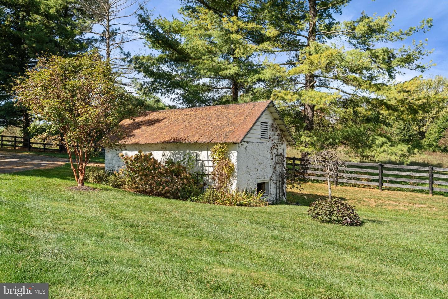 19937 Evergreen Mills Road photo 94