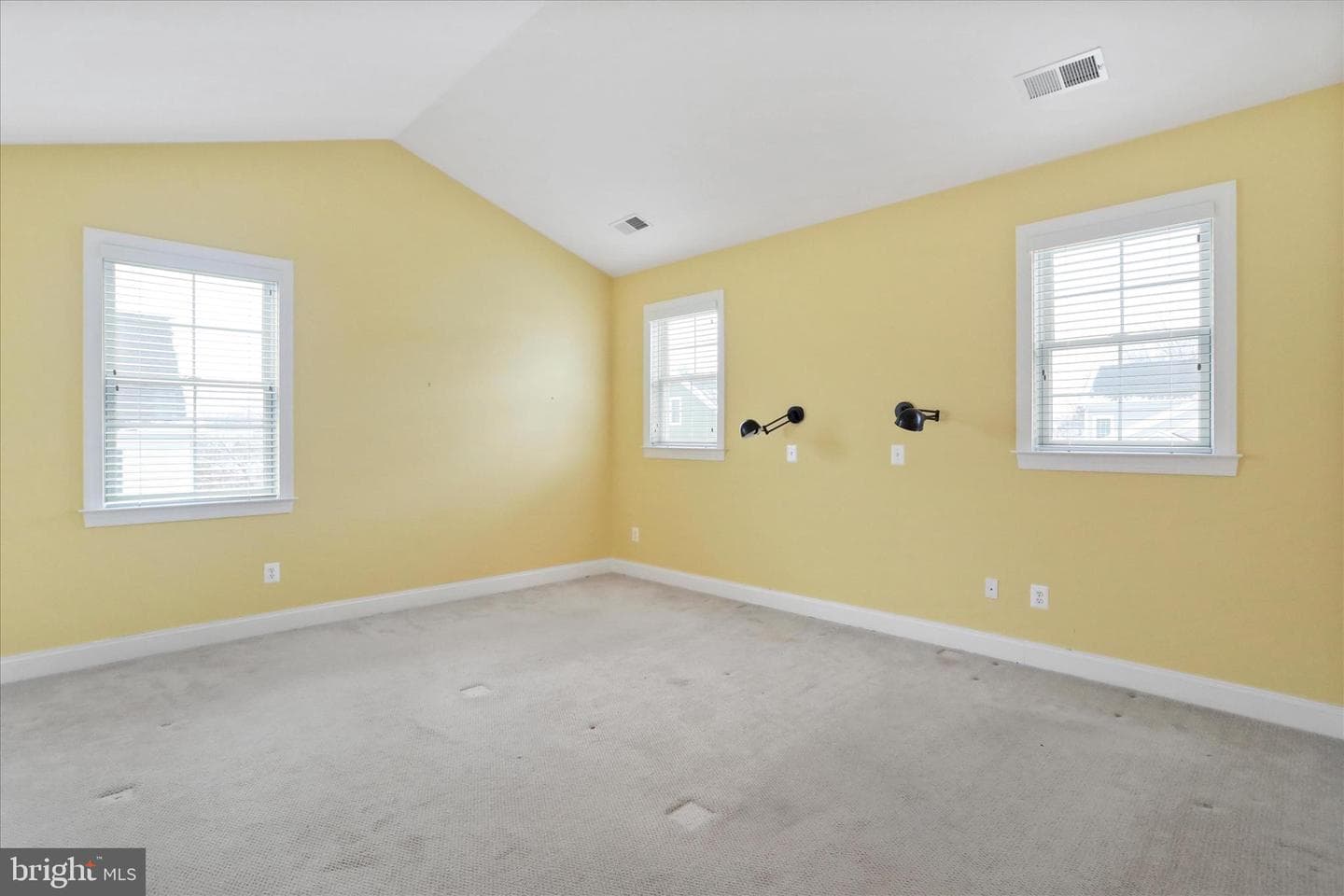 118 Amalfi Court photo 23