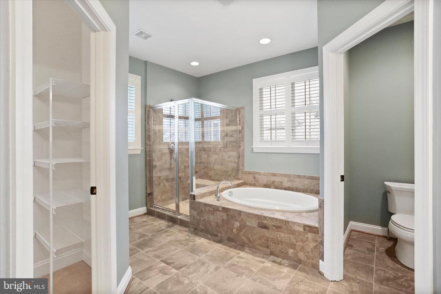 118 Amalfi Court photo 26