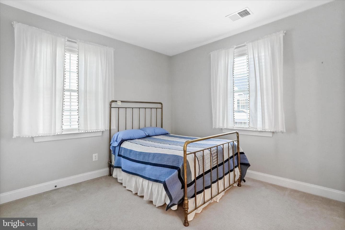 118 Amalfi Court photo 30