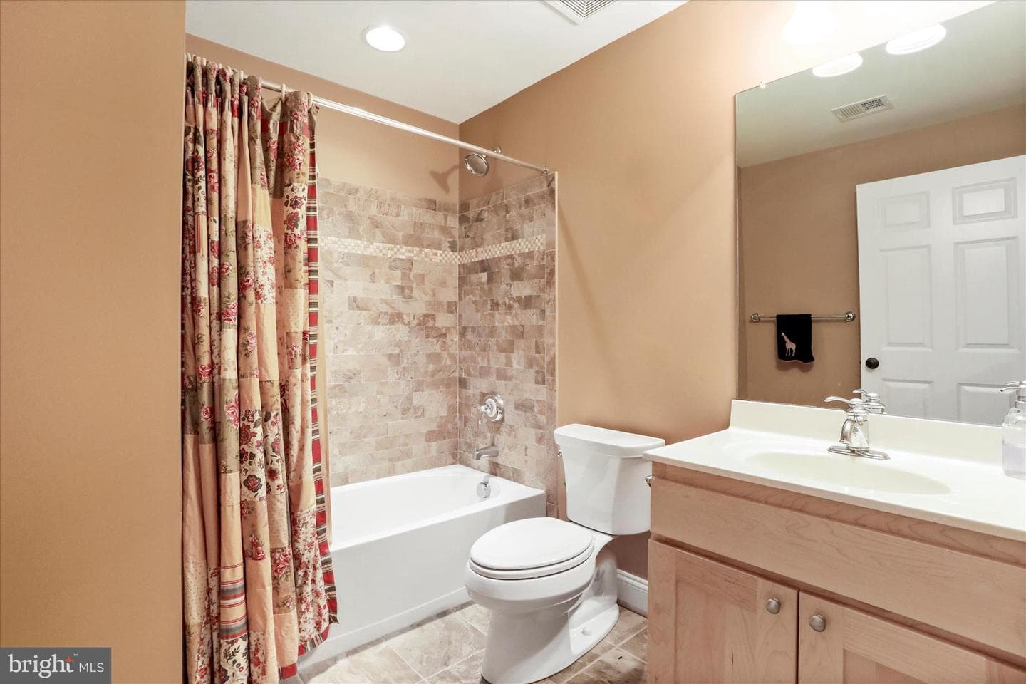 118 Amalfi Court photo 40