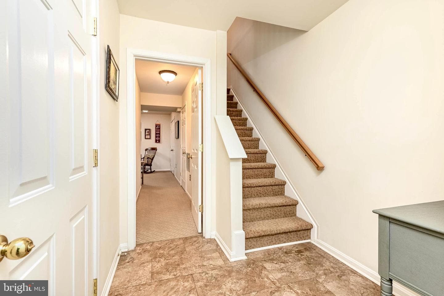 114 Hampshire Square SW photo 12