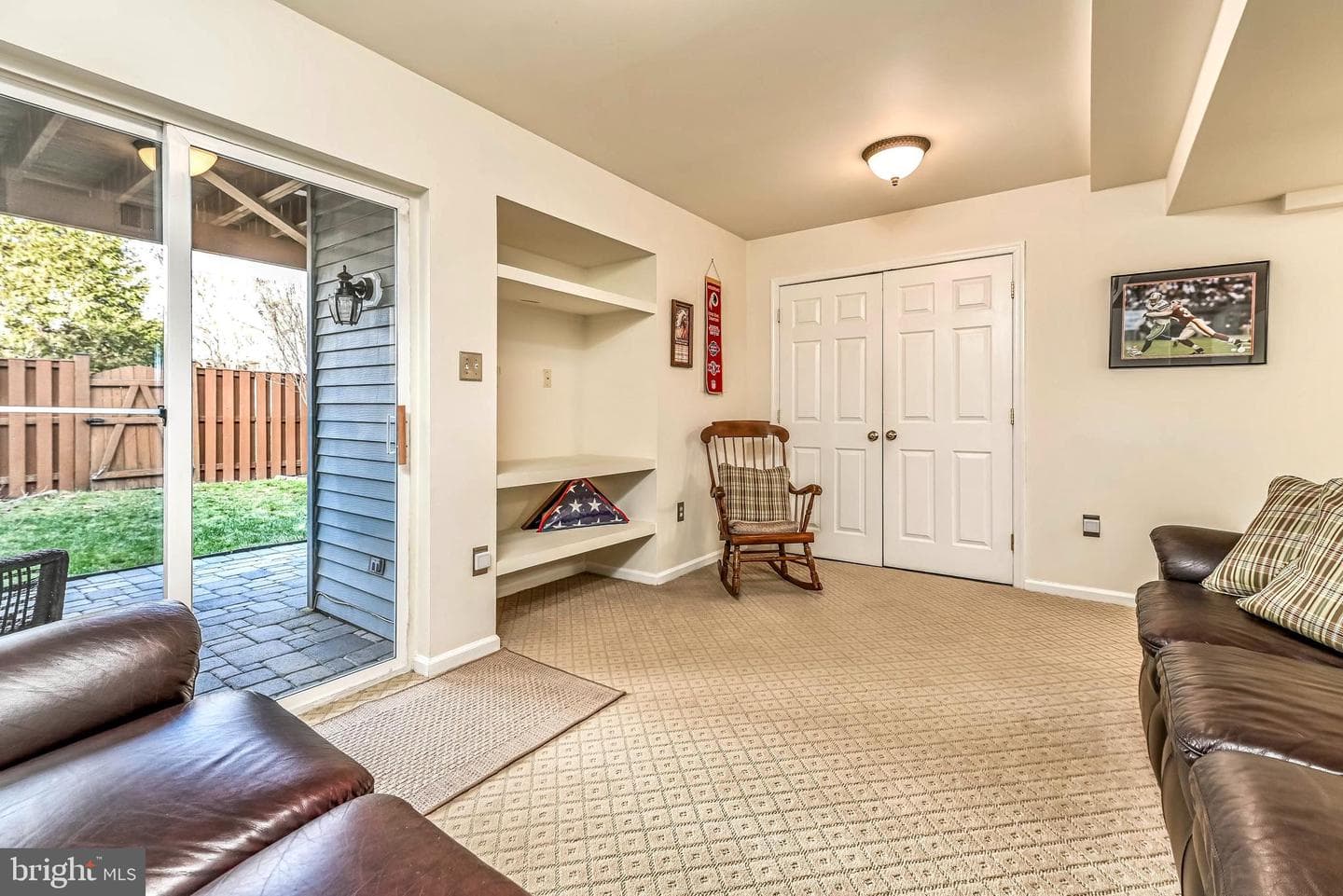 114 Hampshire Square SW photo 5