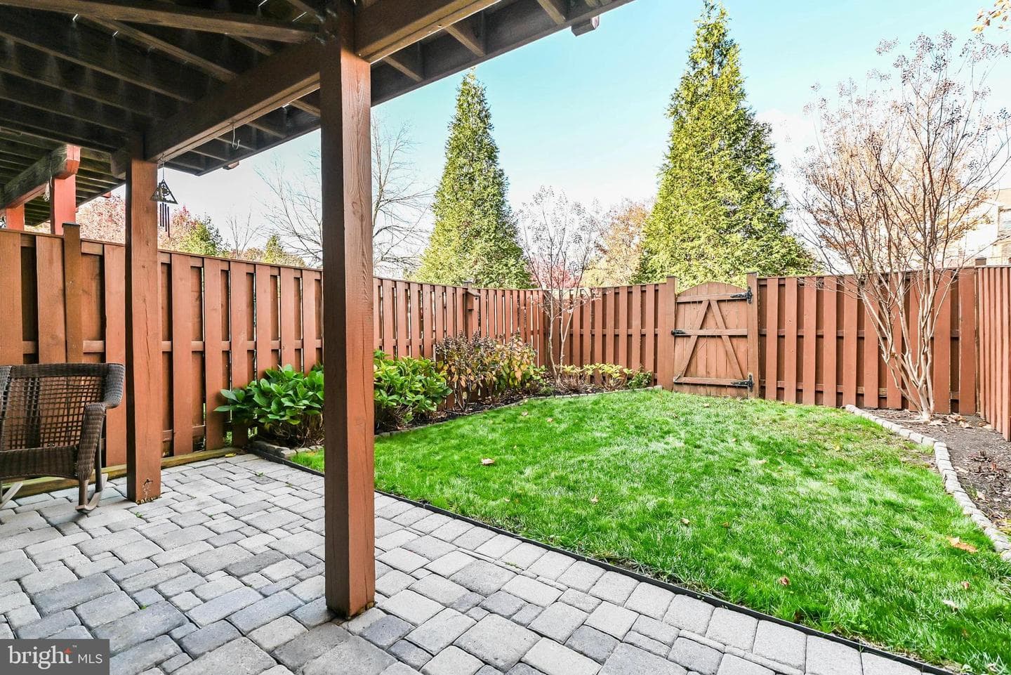 114 Hampshire Square SW photo 8
