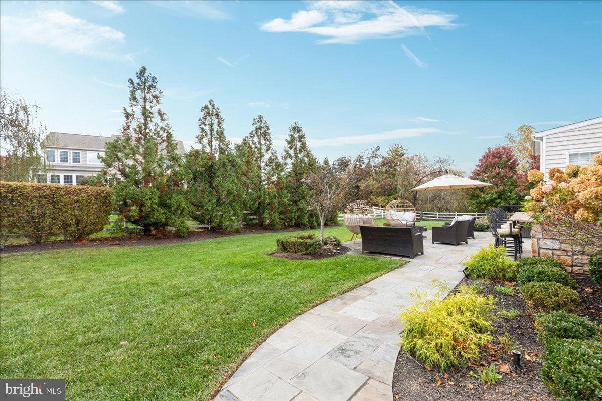 21064 Great Woods Drive photo 3