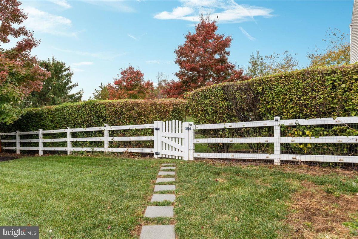 21064 Great Woods Drive photo 6