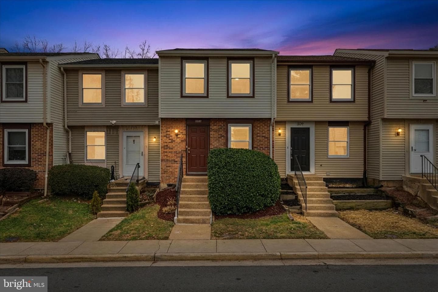 307 Brethour Court photo 1