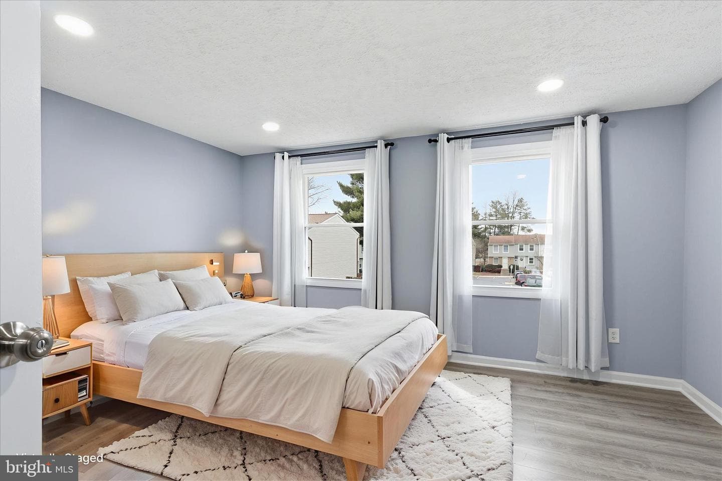 307 Brethour Court photo 14