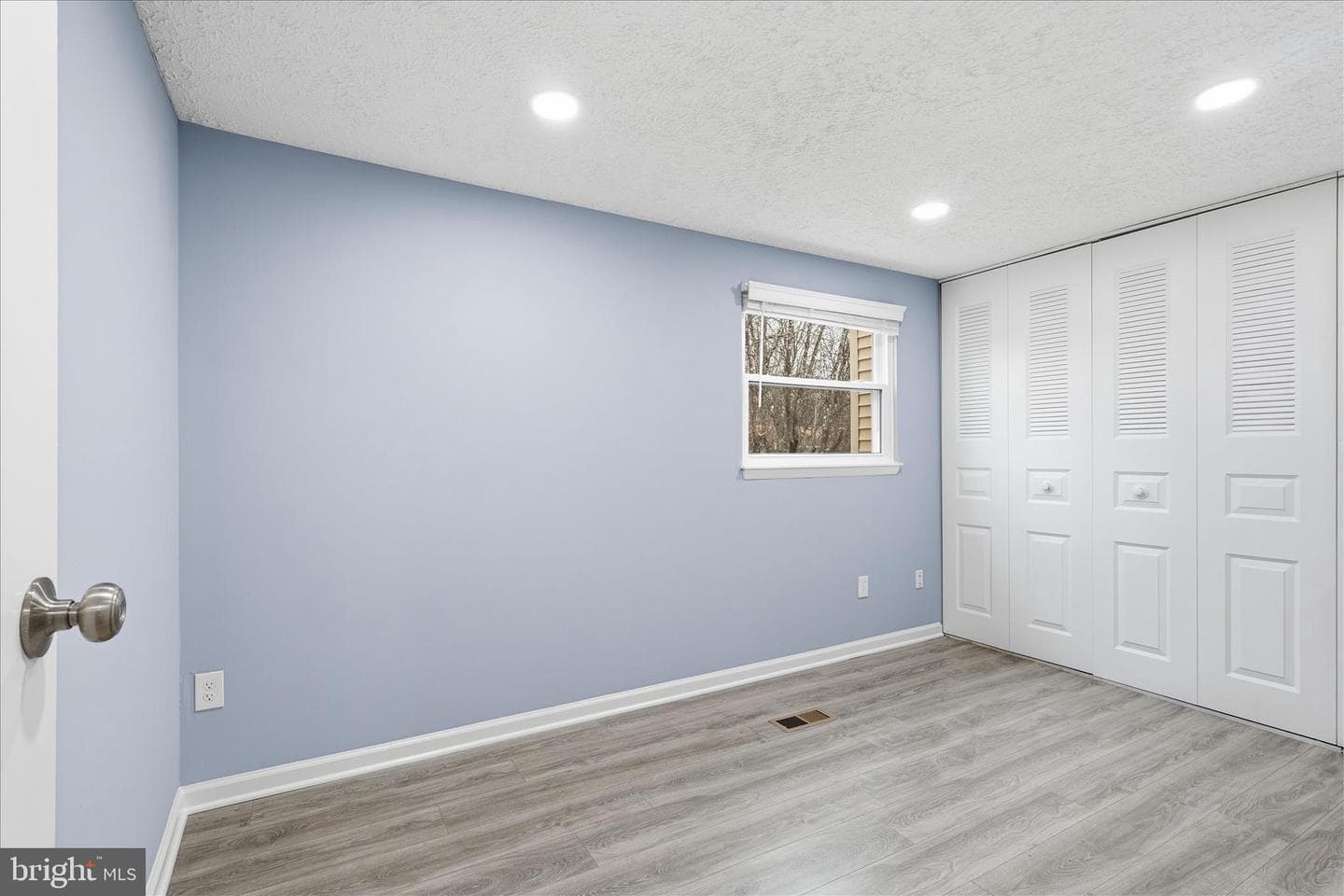 307 Brethour Court photo 19