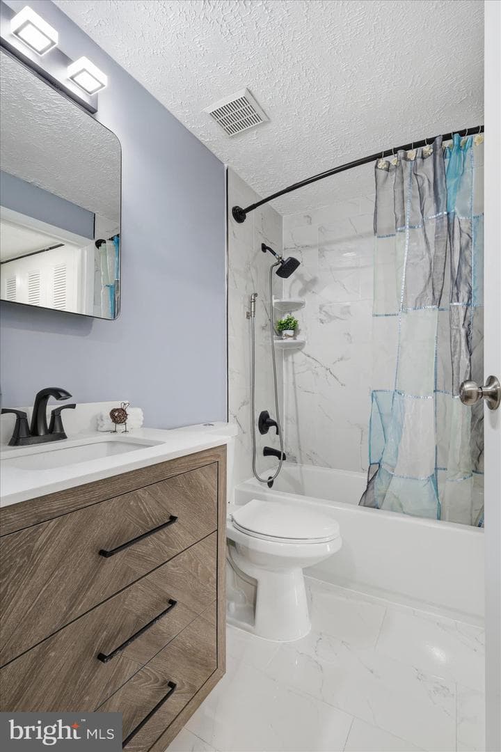 307 Brethour Court photo 22
