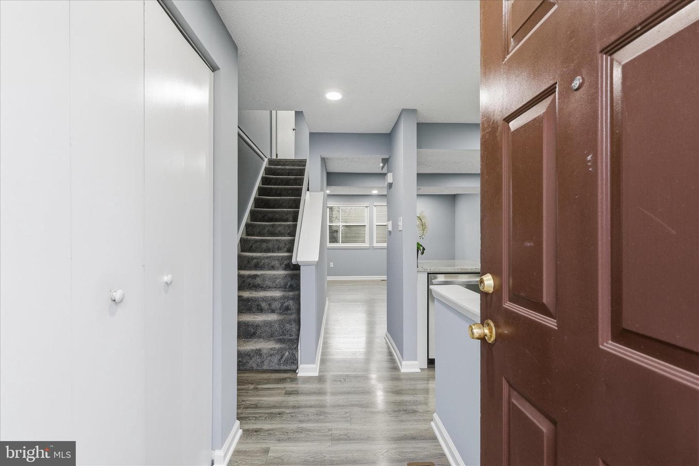 307 Brethour Court photo 6