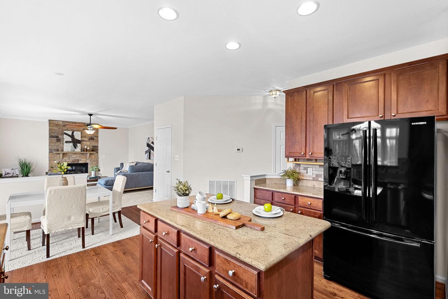 917 Towering Oak Court photo 11