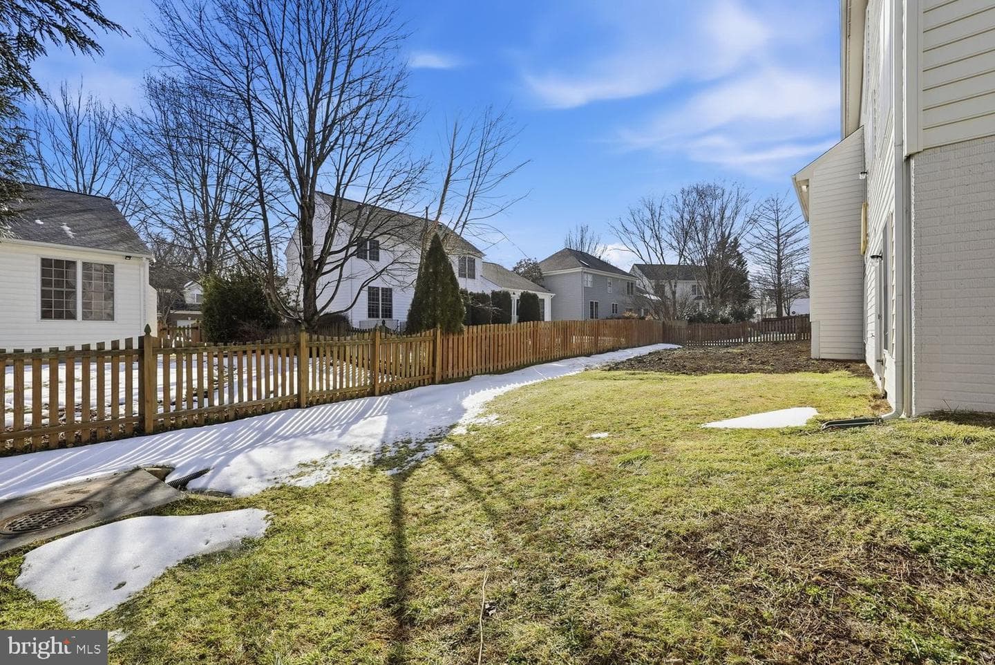 105 Meadowbrook Court SW photo 45