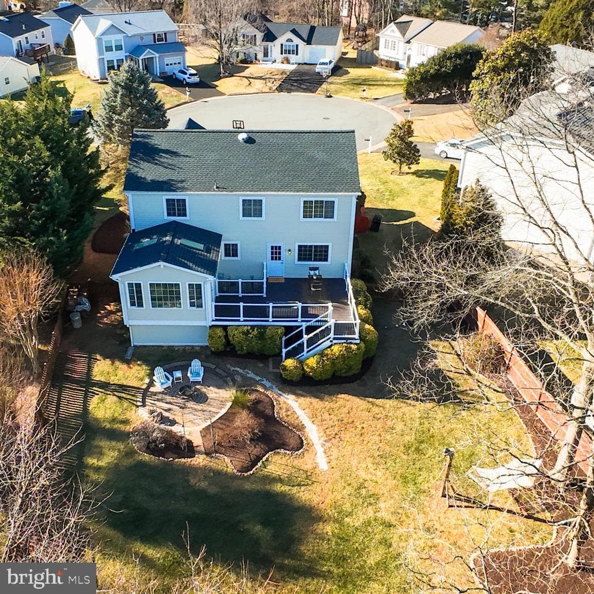 304 Aaron Court photo 4