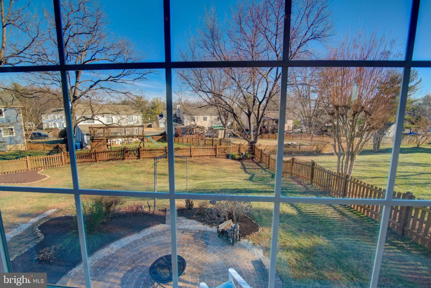 304 Aaron Court photo 8