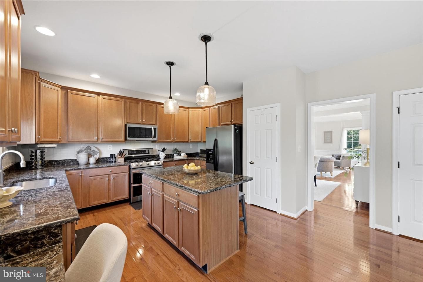 22806 Oatlands Grove Place photo 19