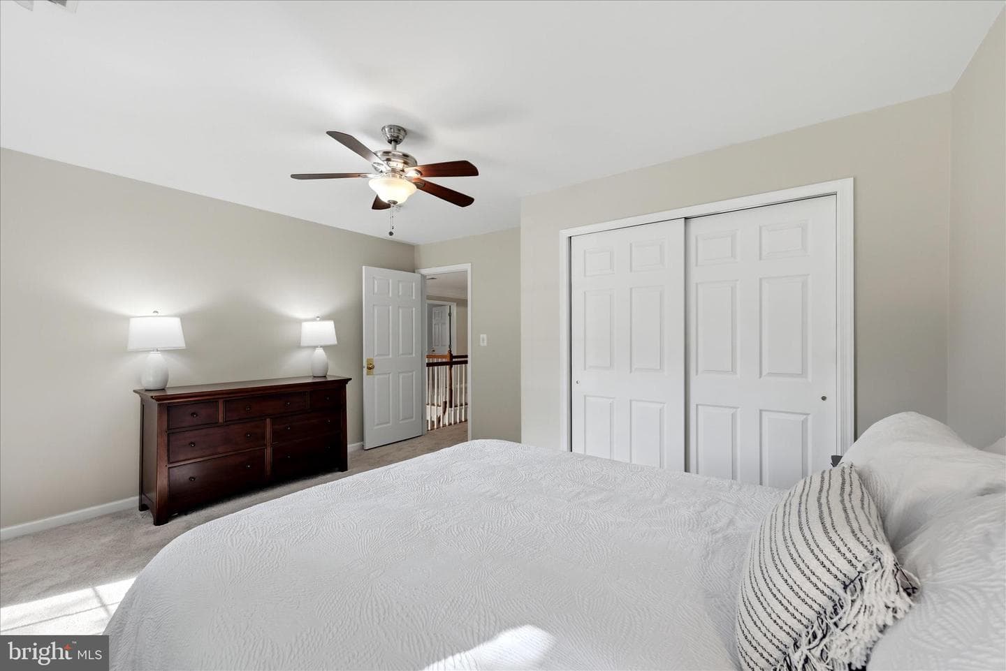 22806 Oatlands Grove Place photo 27