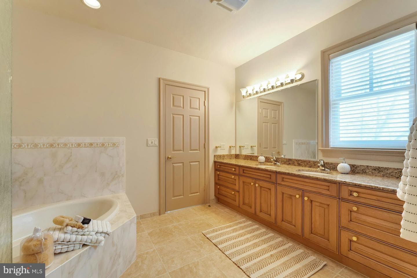 40436 Beacon Hill Drive photo 59