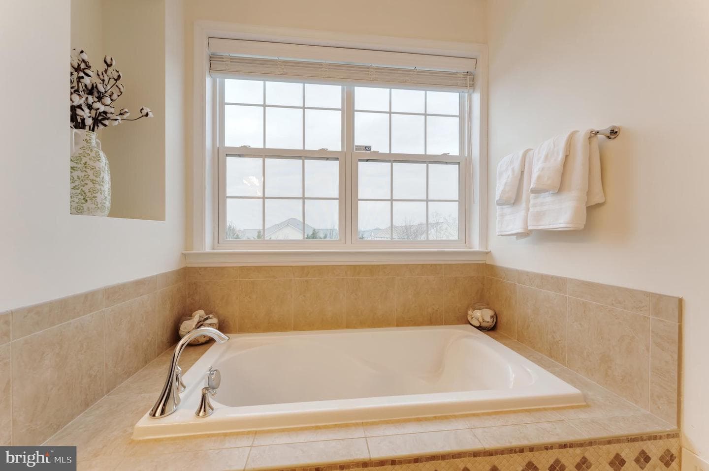 22720 Ferncrest Terrace photo 30