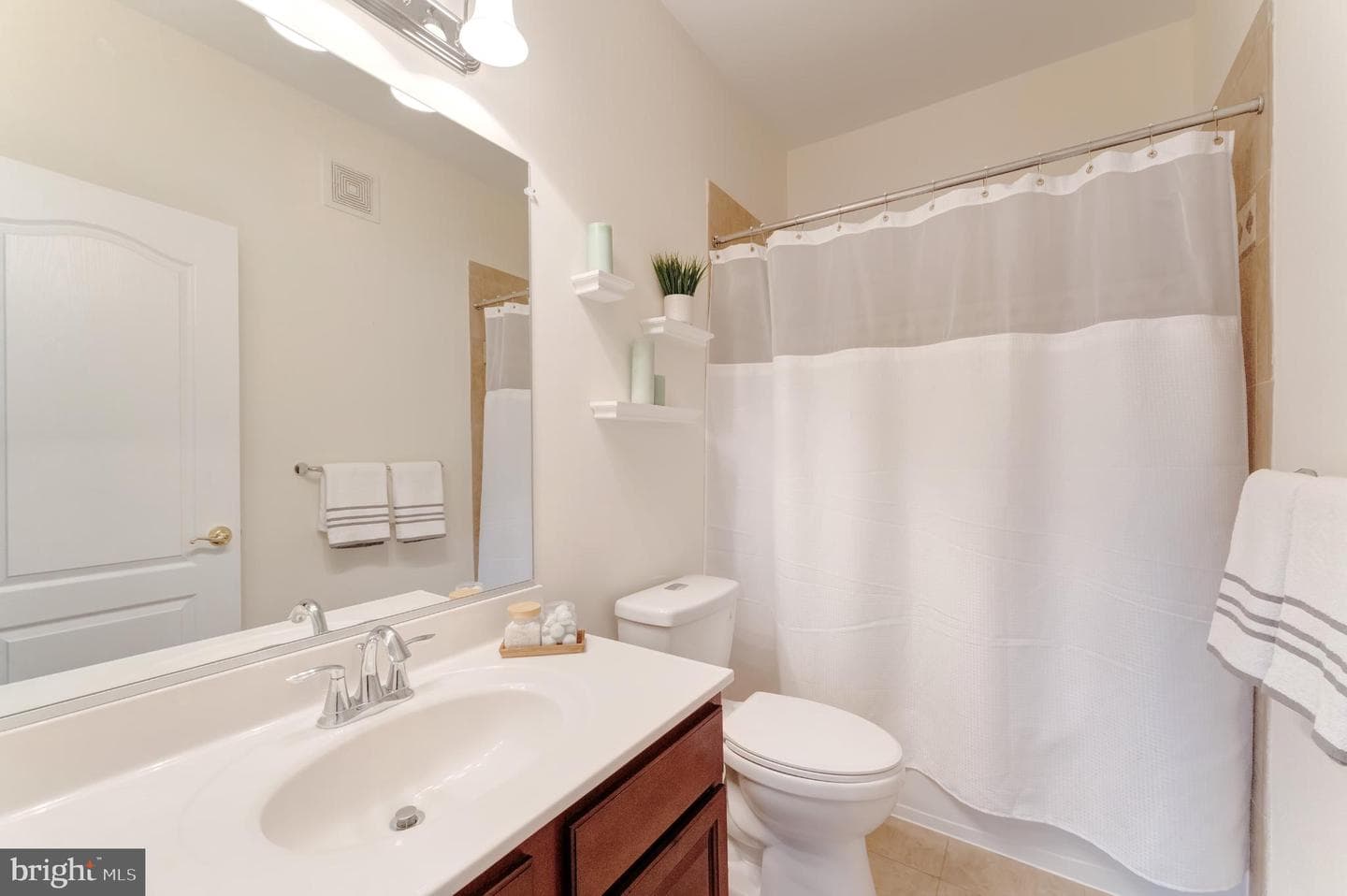 22720 Ferncrest Terrace photo 35