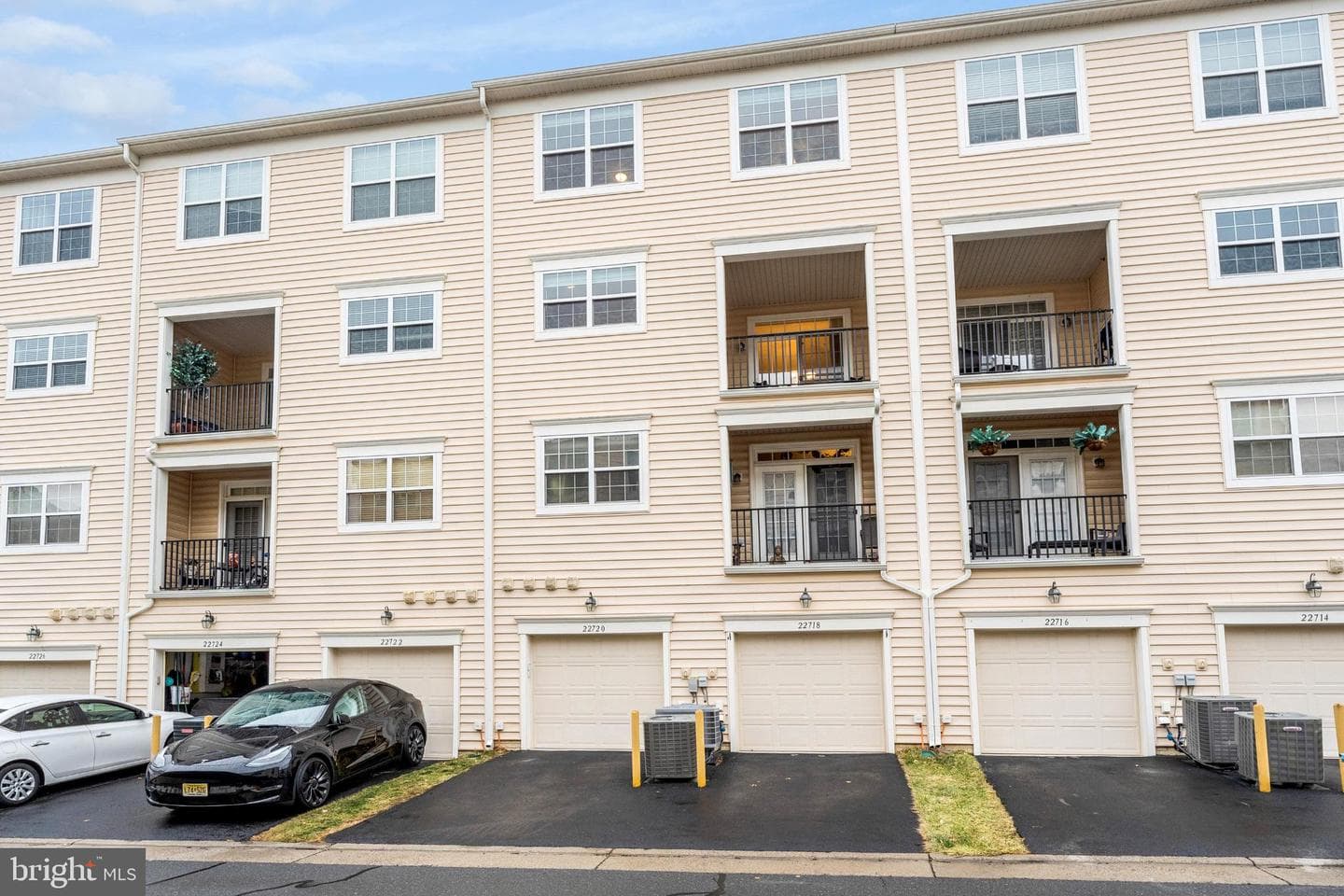 22720 Ferncrest Terrace photo 40