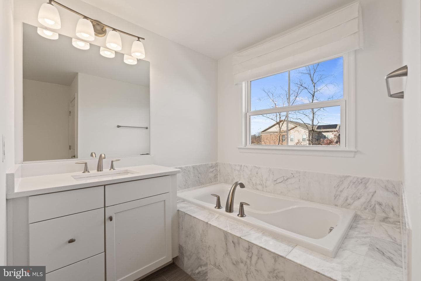 23041 Canyon Oak Court photo 35