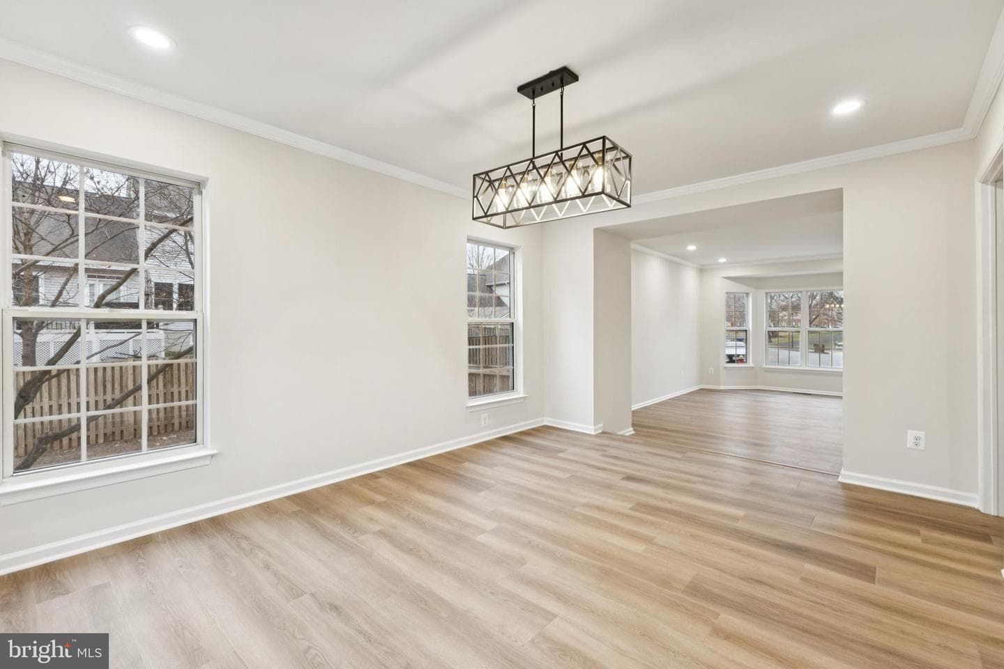 404 Tracy Court NE photo 10