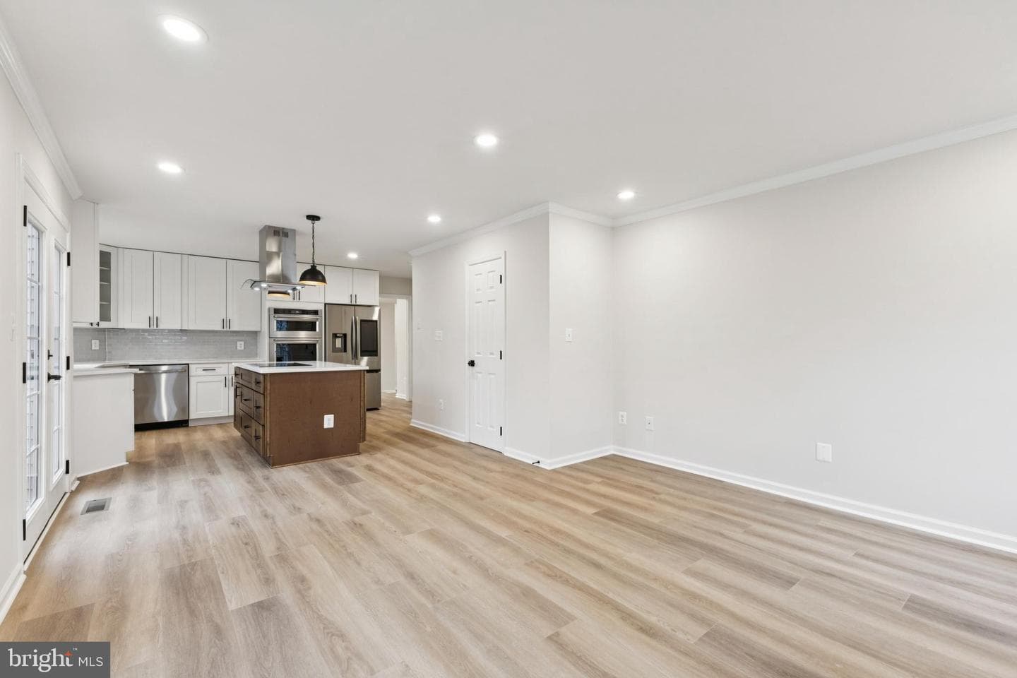 404 Tracy Court NE photo 13