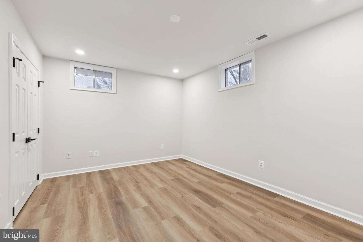 404 Tracy Court NE photo 33