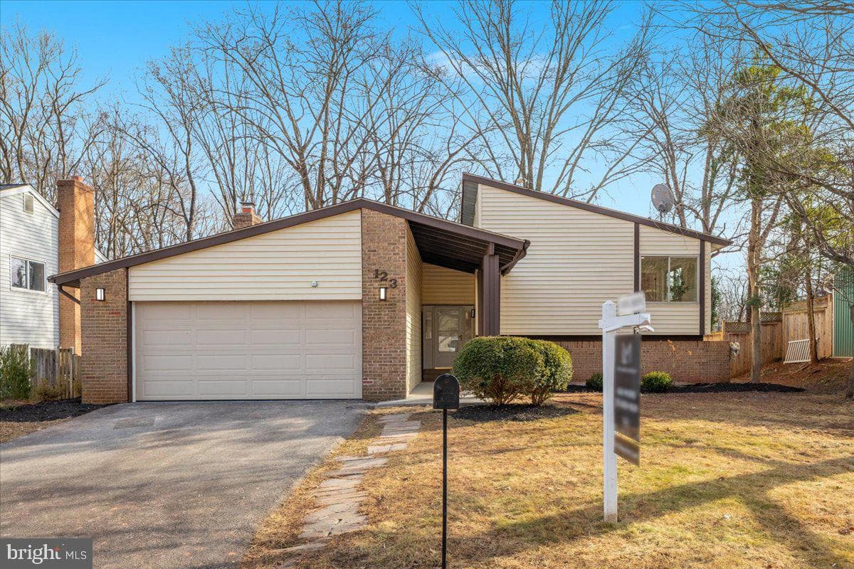 123 Hillsdale Drive photo 32