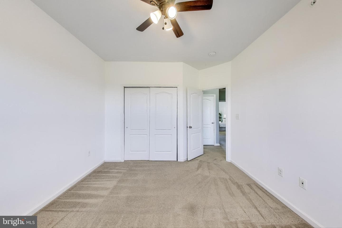 23516 Hopewell Manor Terrace photo 26