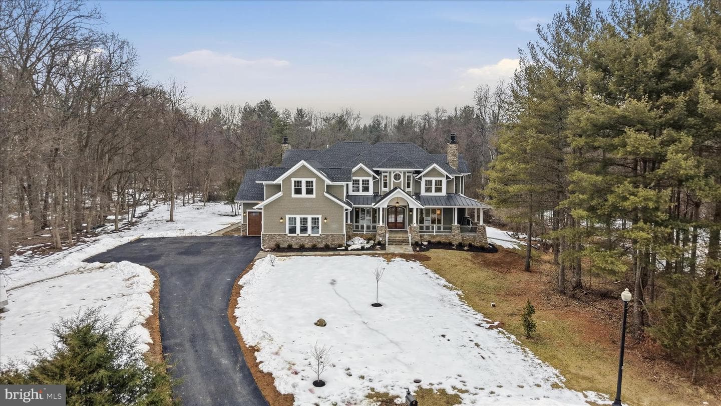22597 Redhill Manor Court photo 129