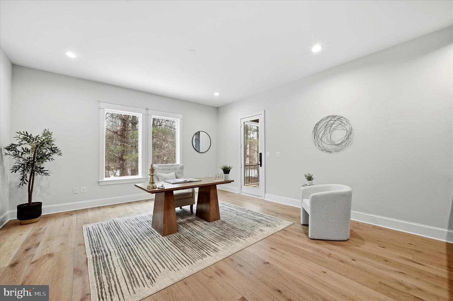 22597 Redhill Manor Court photo 39